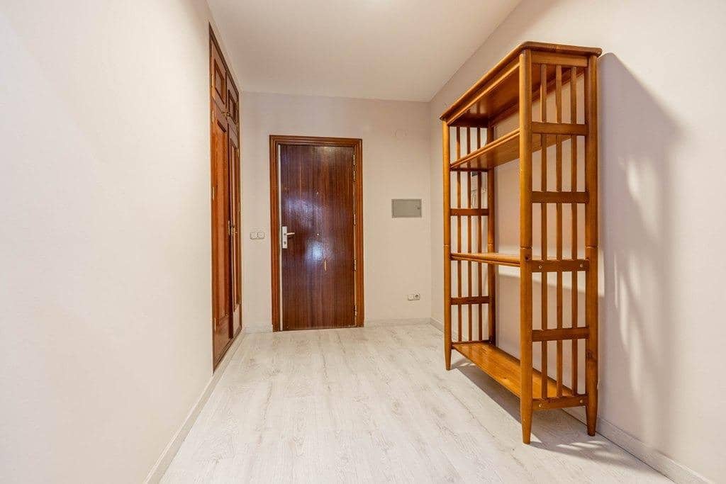 Piso de 1 habitación en Granada ciudad en venta con garaje - 305.000 € (Ref: 9799235)