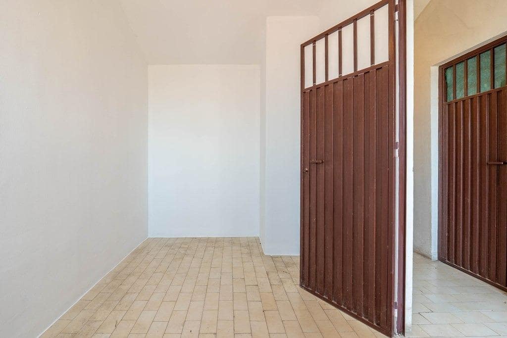 Piso de 1 habitación en Granada ciudad en venta con garaje - 305.000 € (Ref: 9799235)