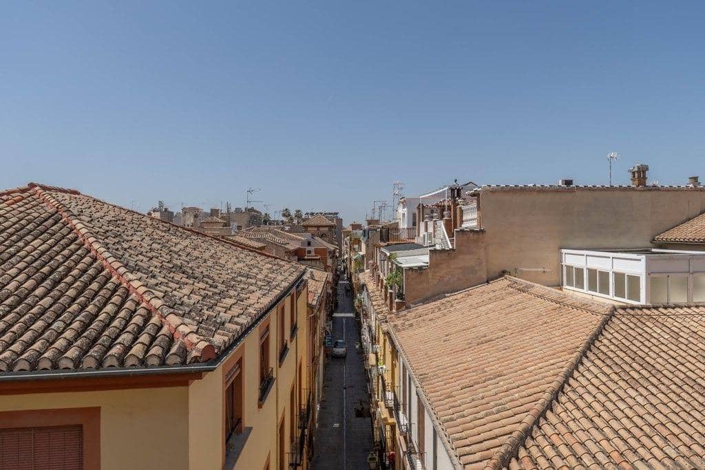 Piso de 1 habitación en Granada ciudad en venta con garaje - 305.000 € (Ref: 9799235)