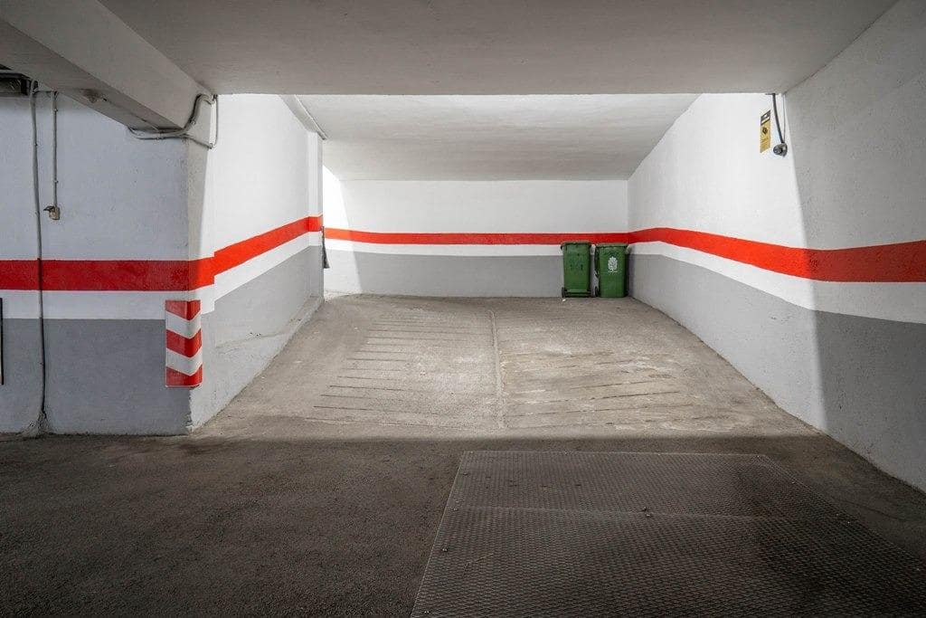 Piso de 1 habitación en Granada ciudad en venta con garaje - 305.000 € (Ref: 9799235)