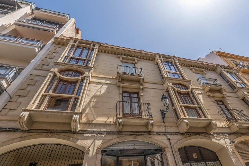 Piso de 1 habitación en Granada ciudad en venta con garaje - 305.000 € (Ref: 9799235)