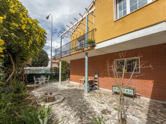 6 camera da letto Villetta Bifamiliare in vendita in Zaidin, Granada città con garage - 595.000 € (Rif: 9799236)