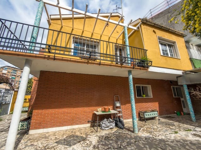 6 camera da letto Villetta Bifamiliare in vendita in Zaidin, Granada città con garage - 595.000 € (Rif: 9799236)