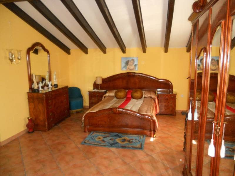 6 sovrum Finca/Hus på landet till salu i Tudela de Duero med pool garage - 295 000 € (Ref: 4717869)
