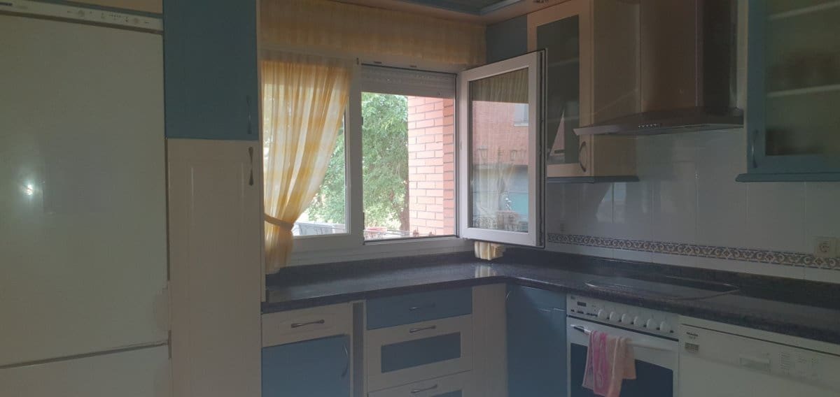 4 Zimmer Reihenhaus zu verkaufen in Santovenia de Pisuerga mit Garage - 199.000 € (Ref: 5365345)