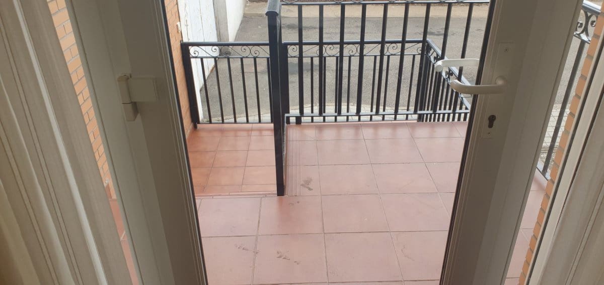 4 Zimmer Reihenhaus zu verkaufen in Santovenia de Pisuerga mit Garage - 199.000 € (Ref: 5365345)
