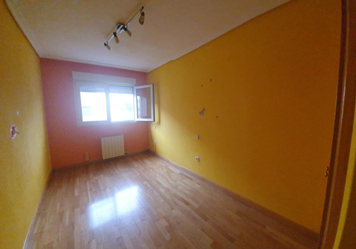 4 Zimmer Reihenhaus zu verkaufen in Santovenia de Pisuerga mit Garage - 199.000 € (Ref: 5365345)