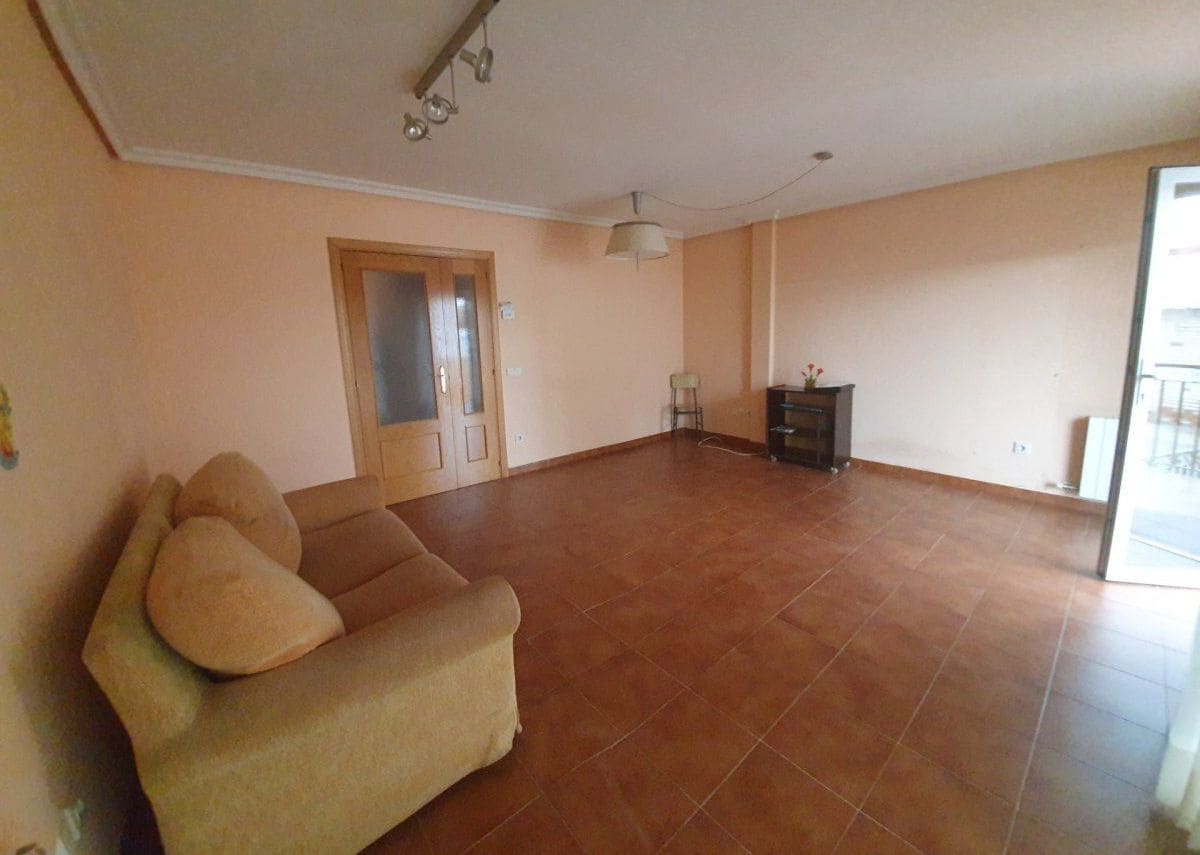 4 Zimmer Reihenhaus zu verkaufen in Santovenia de Pisuerga mit Garage - 199.000 € (Ref: 5365345)