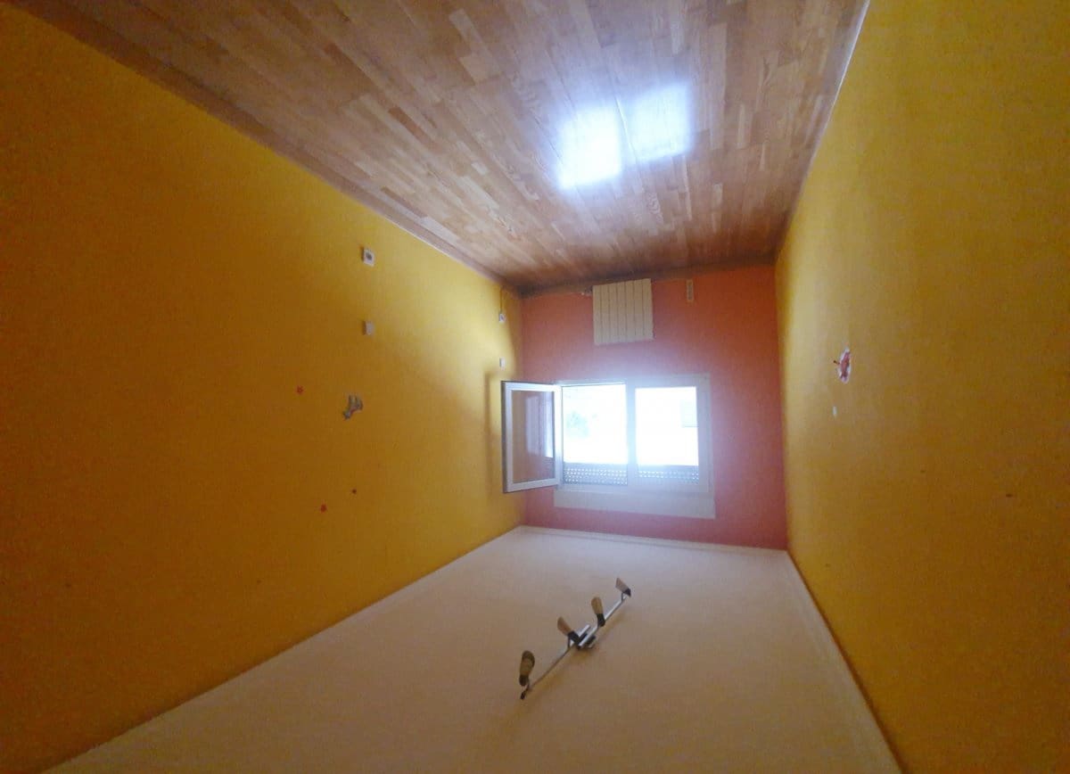 4 Zimmer Reihenhaus zu verkaufen in Santovenia de Pisuerga mit Garage - 199.000 € (Ref: 5365345)