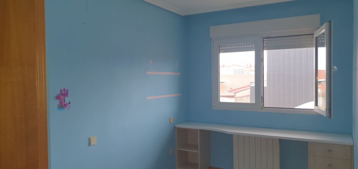 4 Zimmer Reihenhaus zu verkaufen in Santovenia de Pisuerga mit Garage - 199.000 € (Ref: 5365345)
