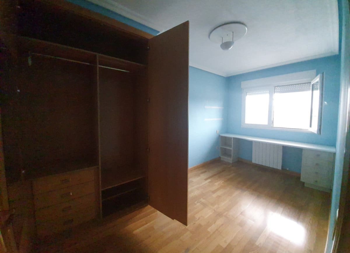 4 Zimmer Reihenhaus zu verkaufen in Santovenia de Pisuerga mit Garage - 199.000 € (Ref: 5365345)