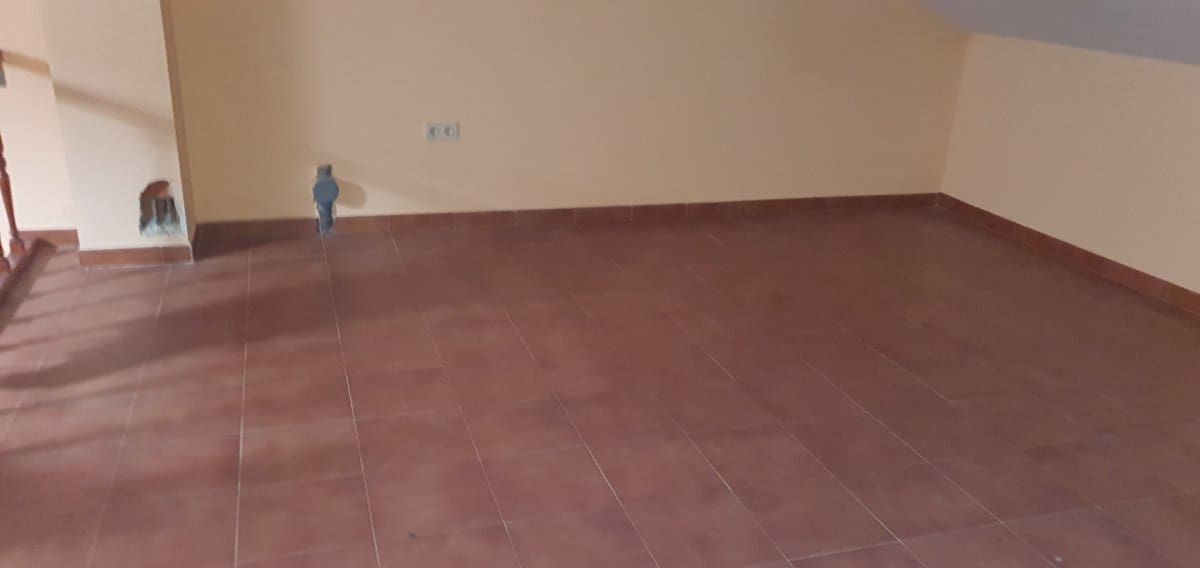 4 Zimmer Reihenhaus zu verkaufen in Santovenia de Pisuerga mit Garage - 199.000 € (Ref: 5365345)