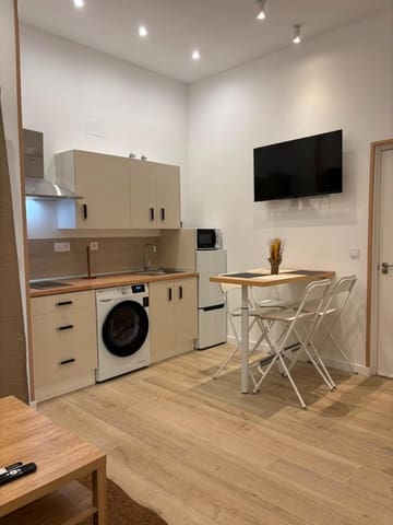 1 quarto Apartamento para arrendamento para férias em Huelin, Málaga cidade - 2 381 € (Ref: 10003906)