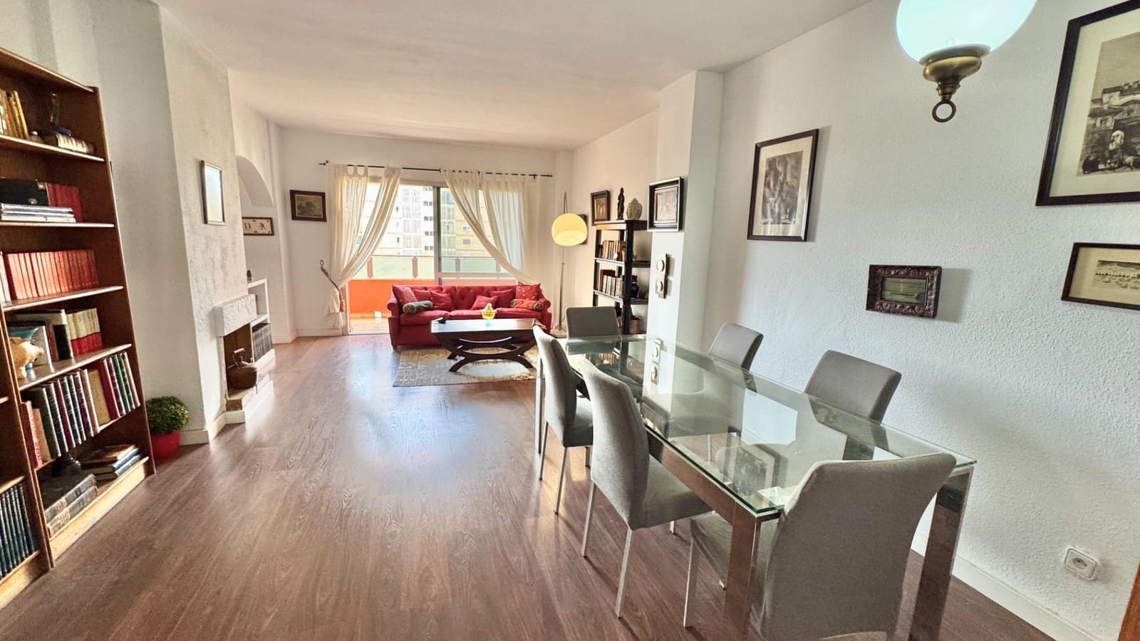 4 slaapkamer Flat te koop in Malaga stad met garage - € 660.000 (Ref: 10013111)