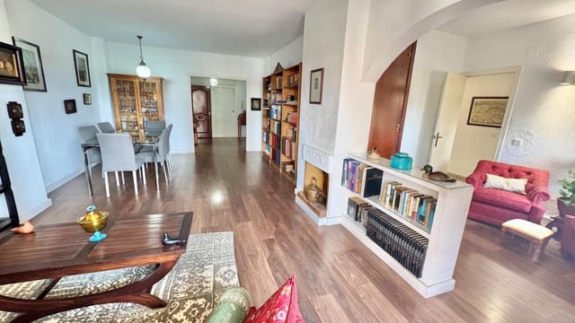 4 slaapkamer Flat te koop in Málaga stad met garage - € 660.000 (Ref: 10013111)