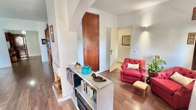 4 slaapkamer Flat te koop in Málaga stad met garage - € 660.000 (Ref: 10013111)