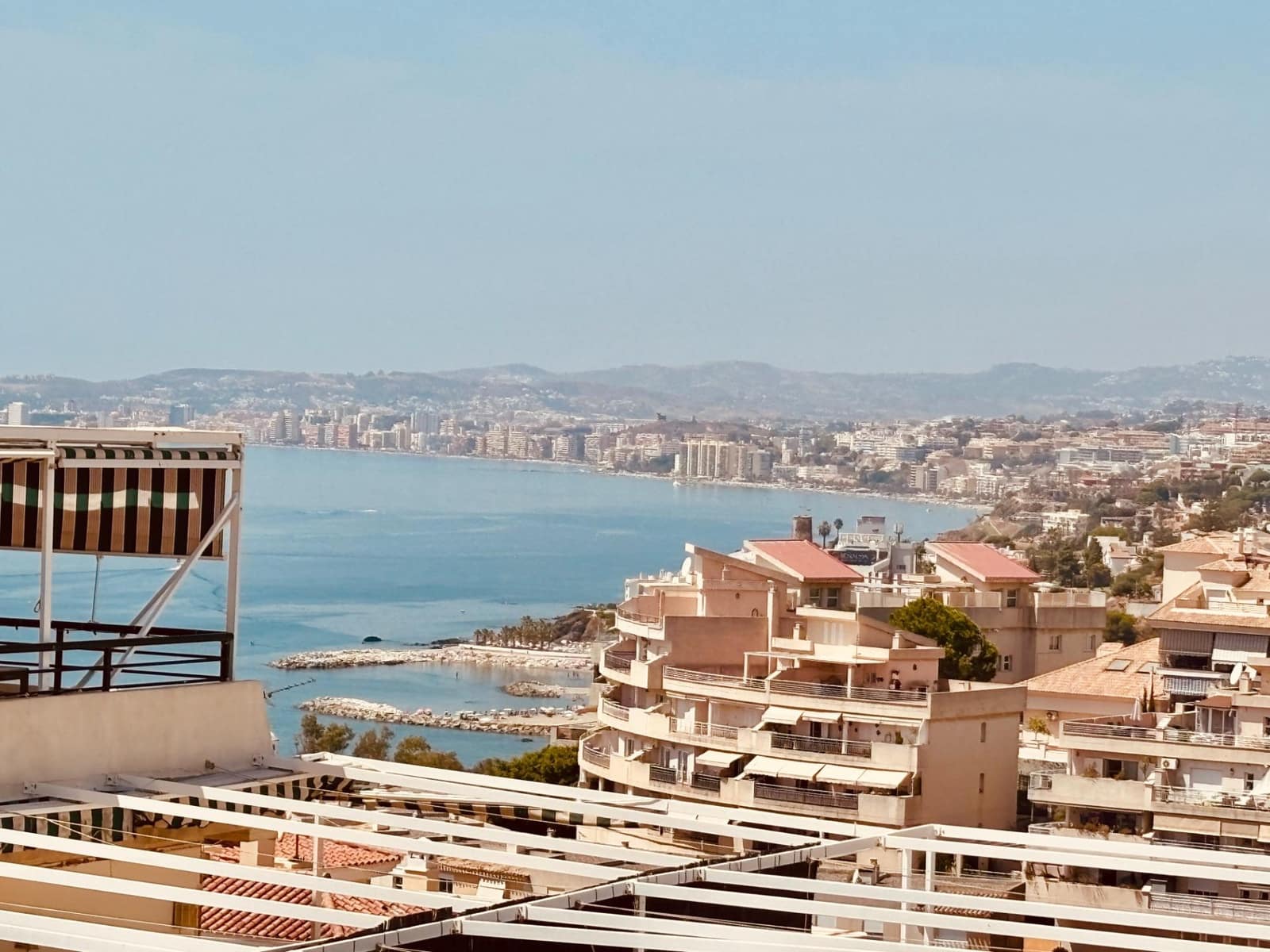 4 slaapkamer Penthouse te koop in Torrequebrada met zwembad garage - € 599.000 (Ref: 10017652)