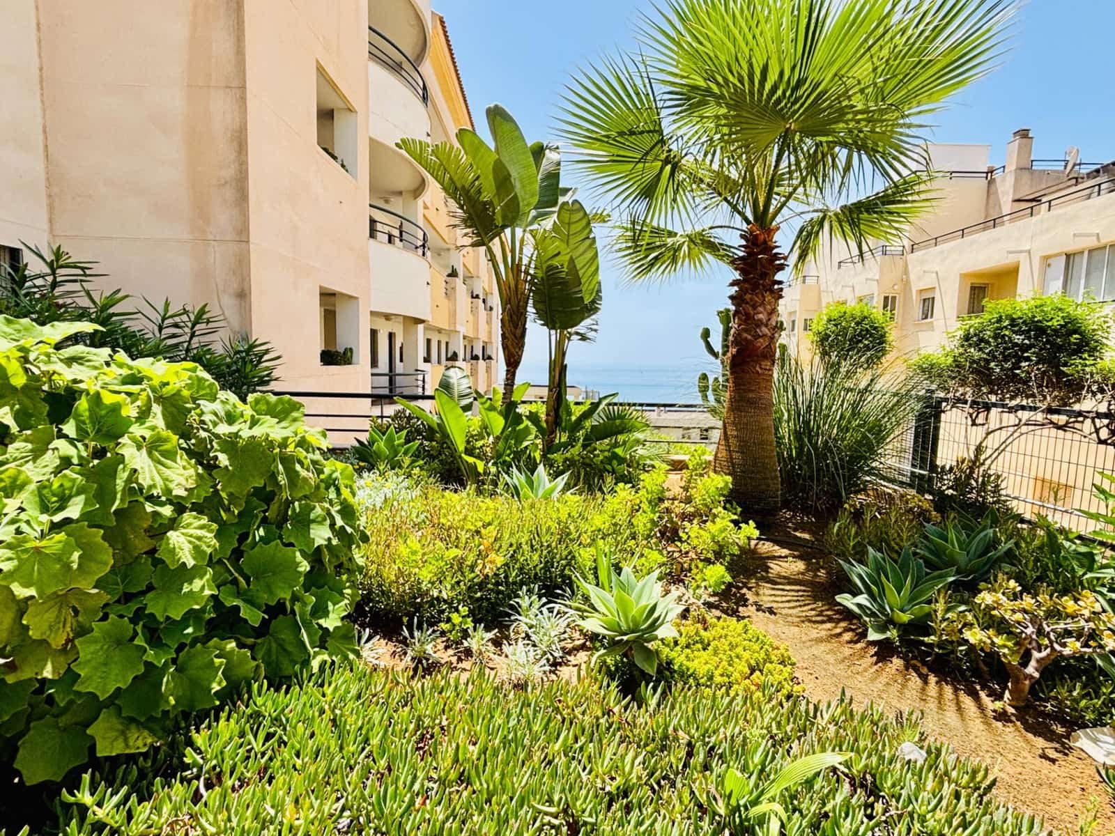 4 slaapkamer Penthouse te koop in Torrequebrada met zwembad garage - € 599.000 (Ref: 10017652)