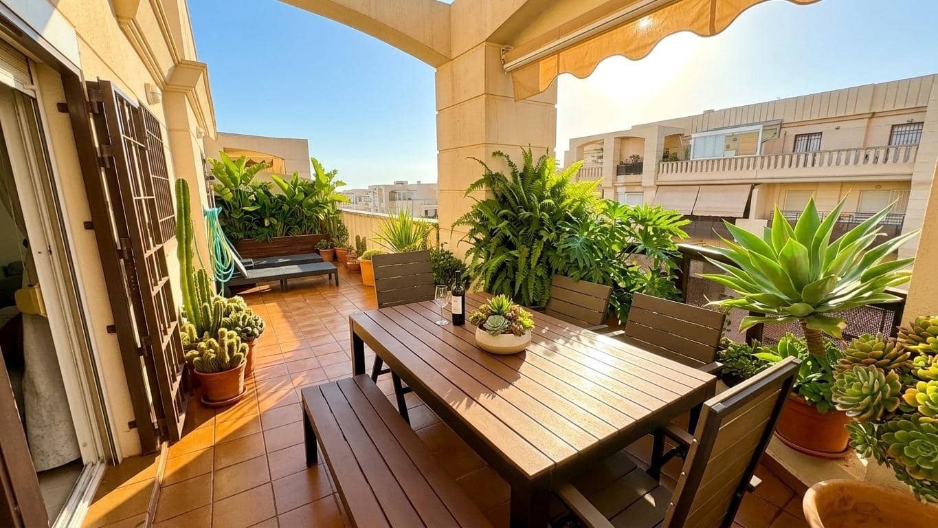 2 Zimmer Penthouse zu verkaufen in Malaga Stadt mit Pool Garage - 545.000 € (Ref: 10021095)