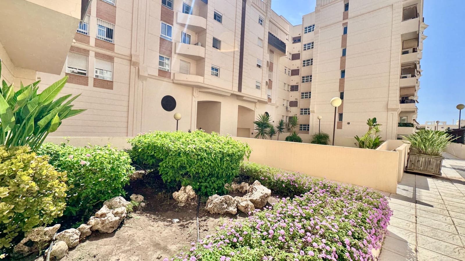 2 Zimmer Penthouse zu verkaufen in Malaga Stadt mit Pool Garage - 545.000 € (Ref: 10021095)