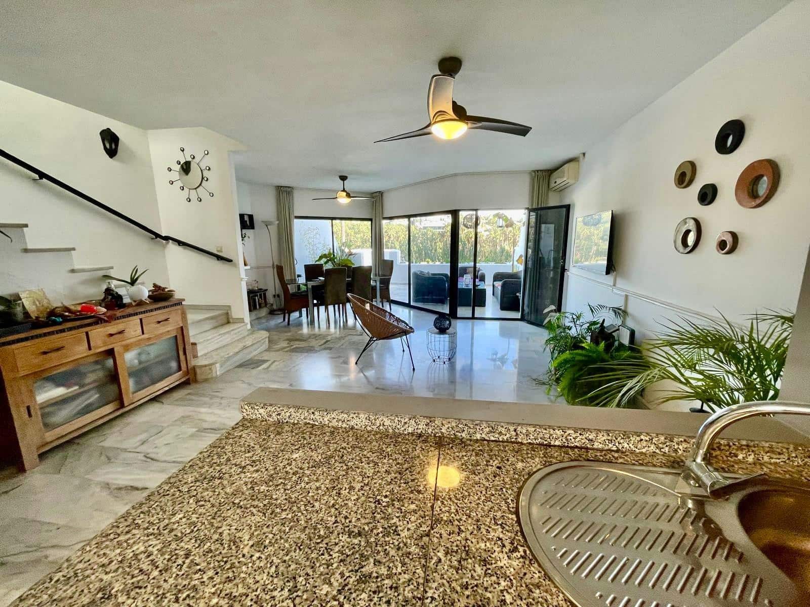 3 Zimmer Reihenhaus zu verkaufen in Torrequebrada mit Pool Garage - 599.000 € (Ref: 10025907)