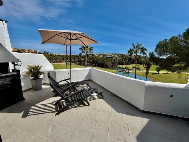 Adosado de 3 habitaciones en Nueva Torrequebrada, Benalmádena en venta con piscina garaje - 599.000 € (Ref: 10025907)