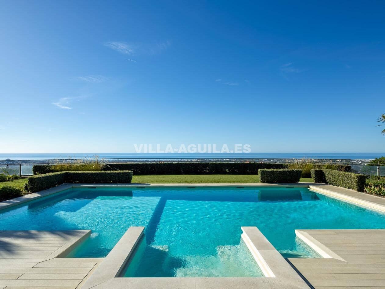 7 soverom Villa til salgs i La Quinta med svømmebasseng garasje - € 10 800 000 (Ref: 10030702)