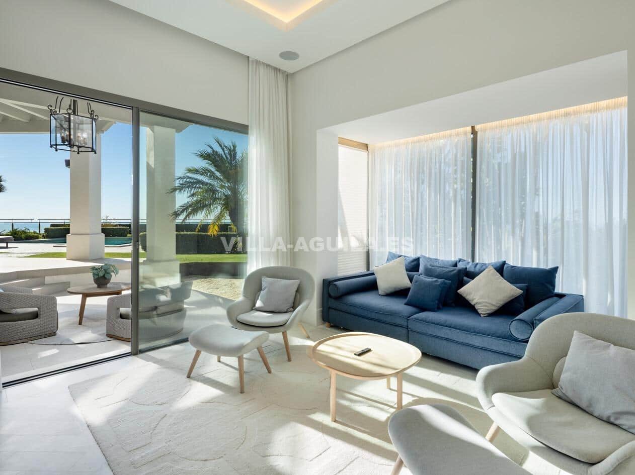 7 soverom Villa til salgs i La Quinta med svømmebasseng garasje - € 10 800 000 (Ref: 10030702)