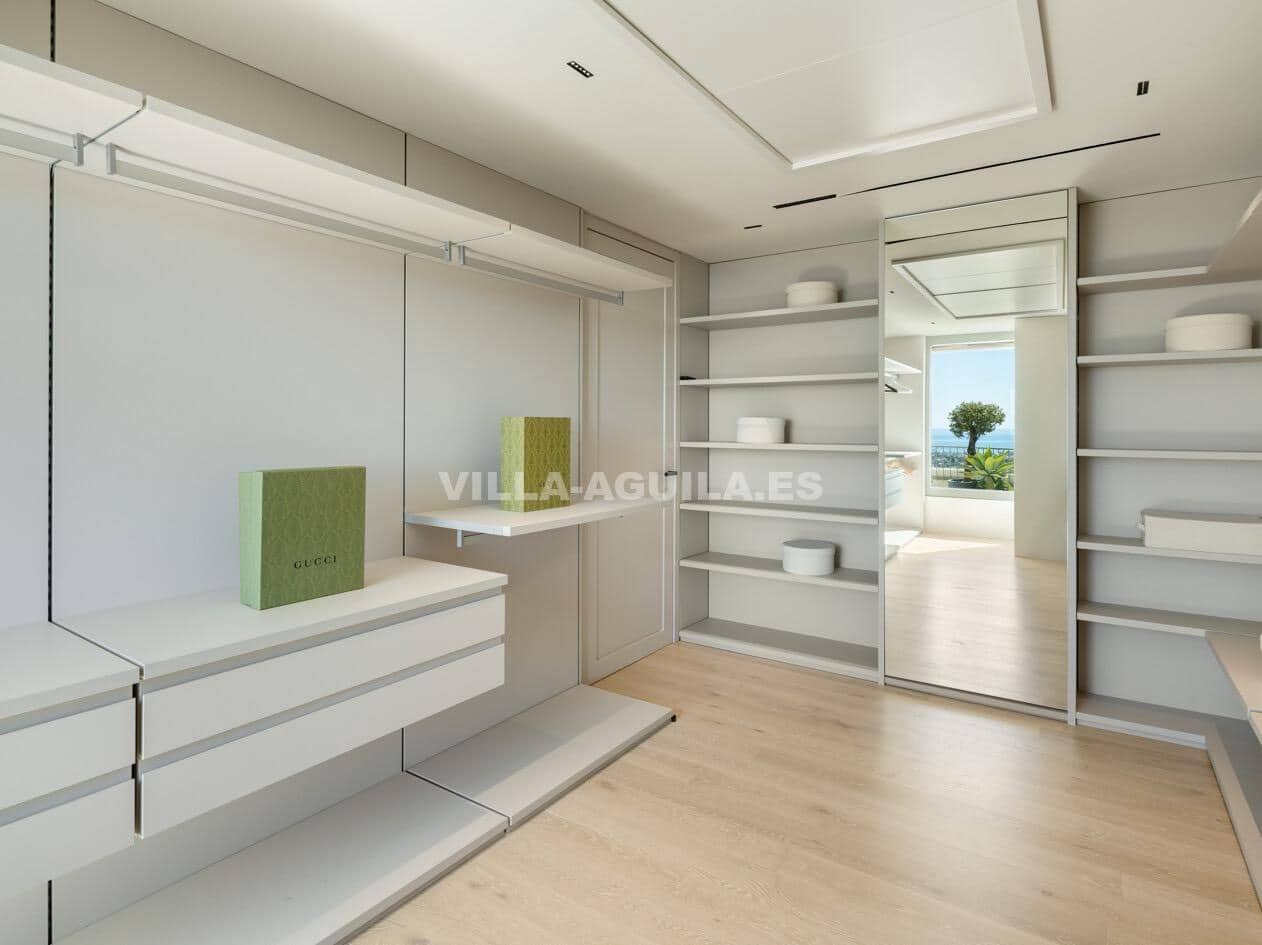 7 soverom Villa til salgs i La Quinta med svømmebasseng garasje - € 10 800 000 (Ref: 10030702)