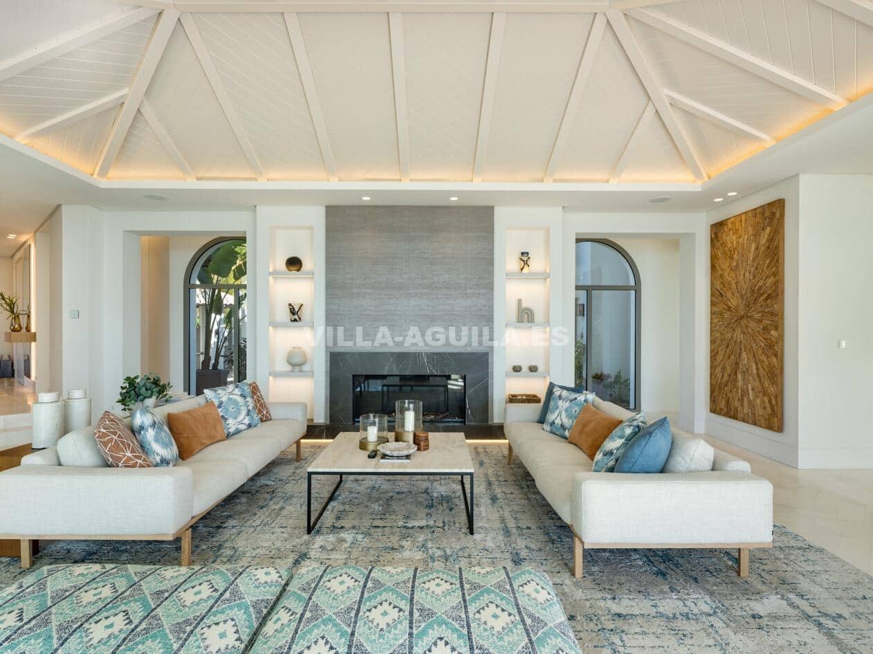 7 soverom Villa til salgs i La Quinta med svømmebasseng garasje - € 10 800 000 (Ref: 10030702)