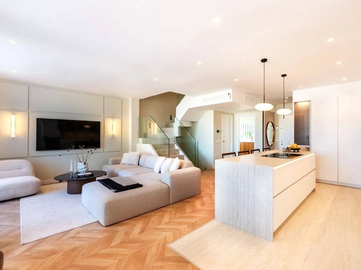 5 sovrum Villa till salu i Marbella med pool garage - 2 345 000 € (Ref: 10033675)