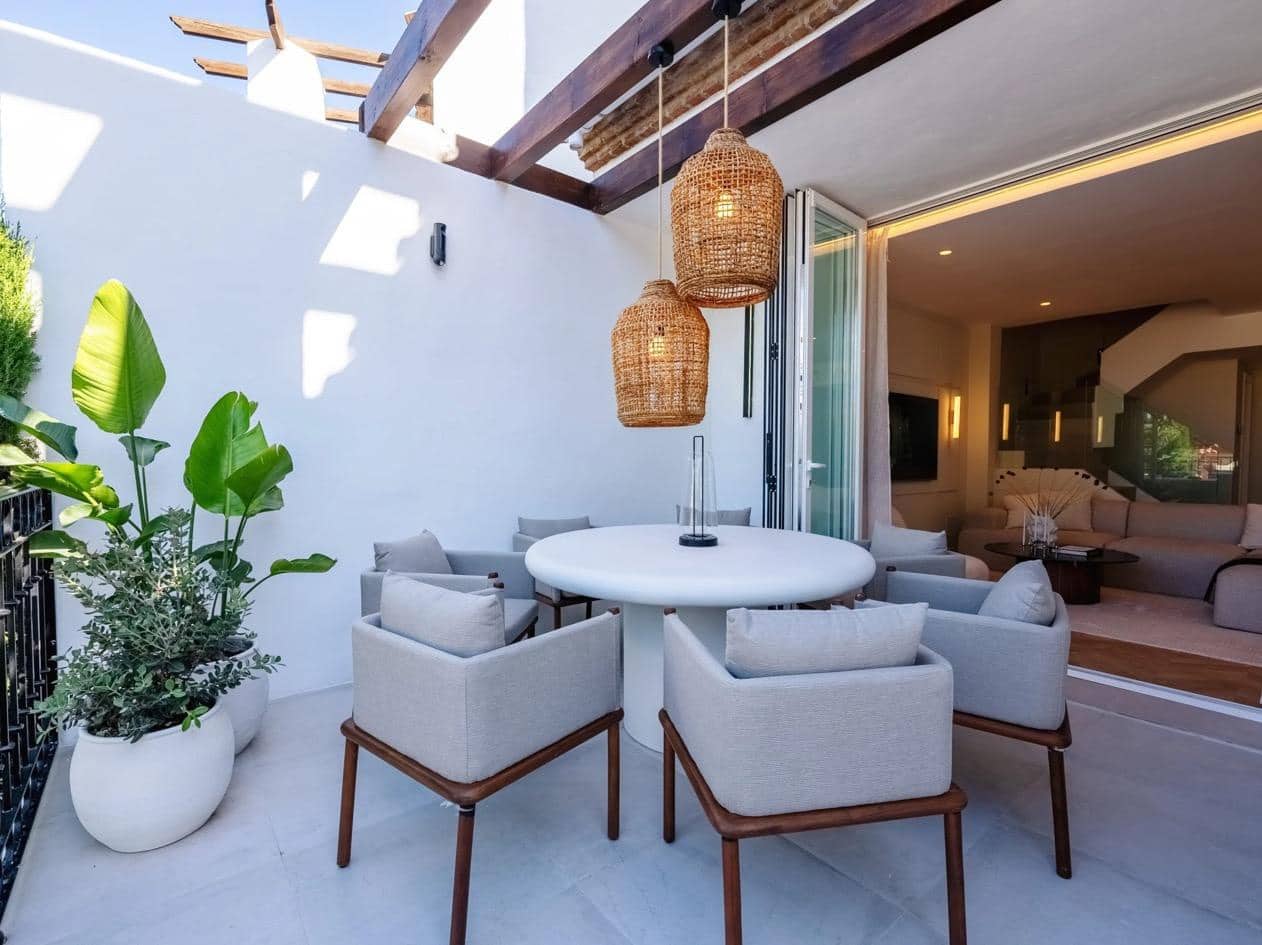 5 sovrum Villa till salu i Marbella med pool garage - 2 345 000 € (Ref: 10033675)