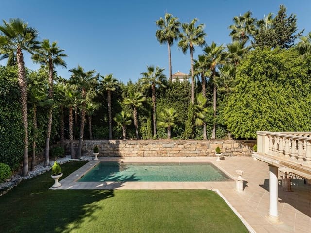 5 bedroom Villa for sale in Marbella with pool garage - € 3,495,000 (Ref: 10033679)