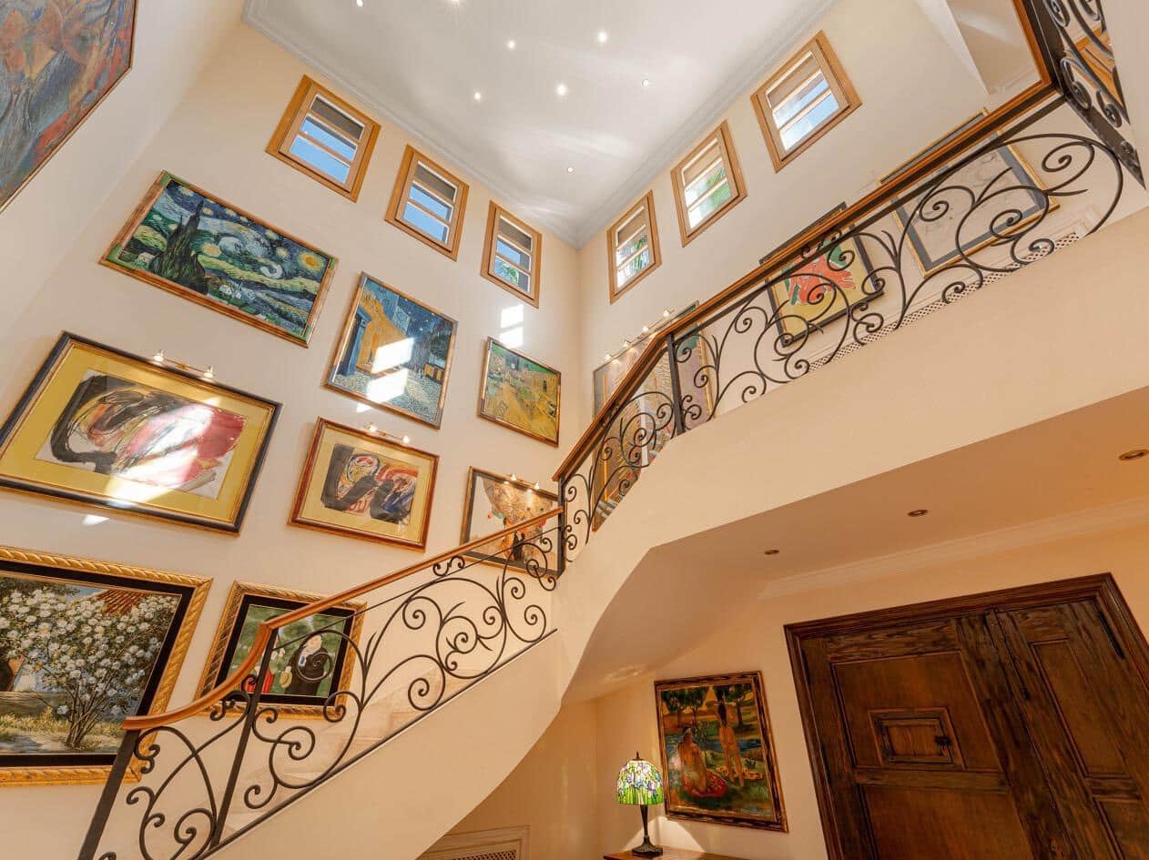 5 bedroom Villa for sale in Marbella with pool garage - € 3,495,000 (Ref: 10033679)