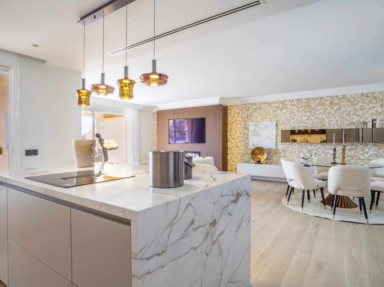 4 soveværelse Lejlighed til salg i Marbella med swimmingpool garage - € 2.495.000 (Ref: 10033681)