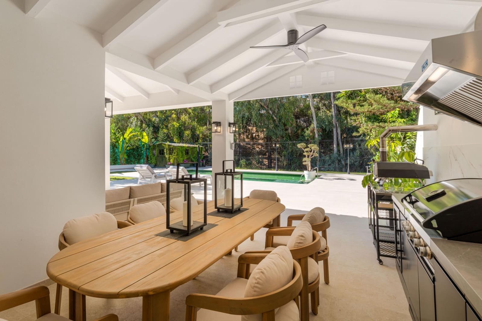 5 camera da letto Villa in vendita in Nueva Andalucia con piscina garage - 4.600.000 € (Rif: 10033683)