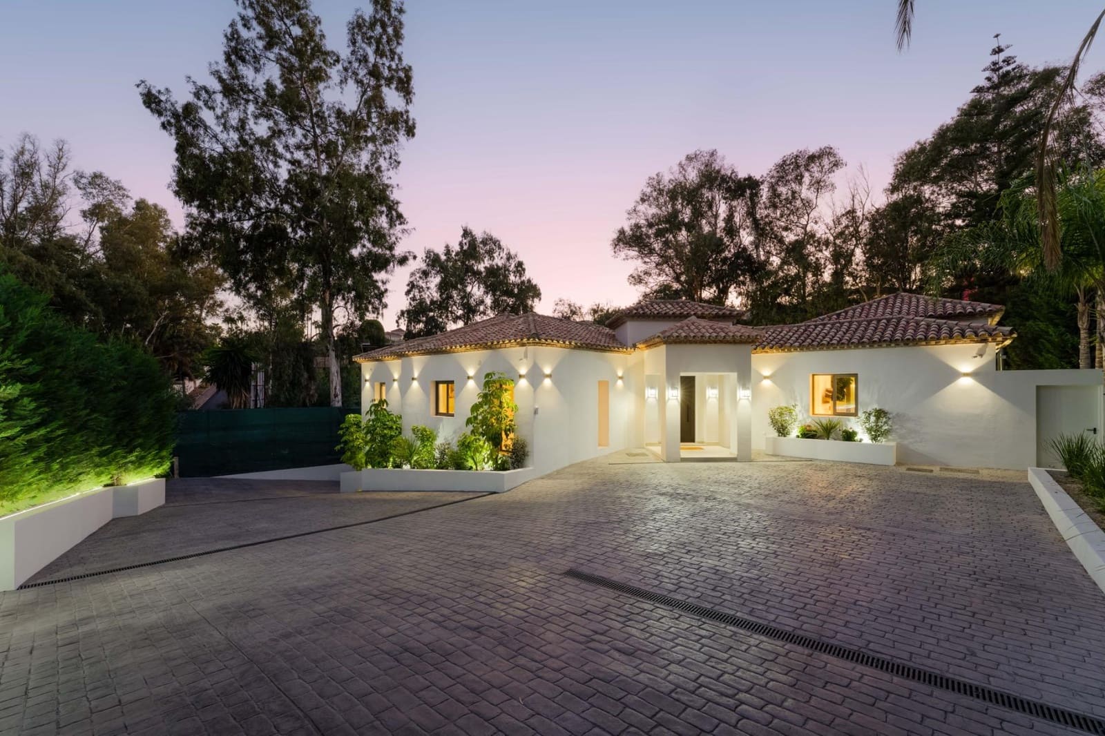 5 camera da letto Villa in vendita in Nueva Andalucia con piscina garage - 4.600.000 € (Rif: 10033683)