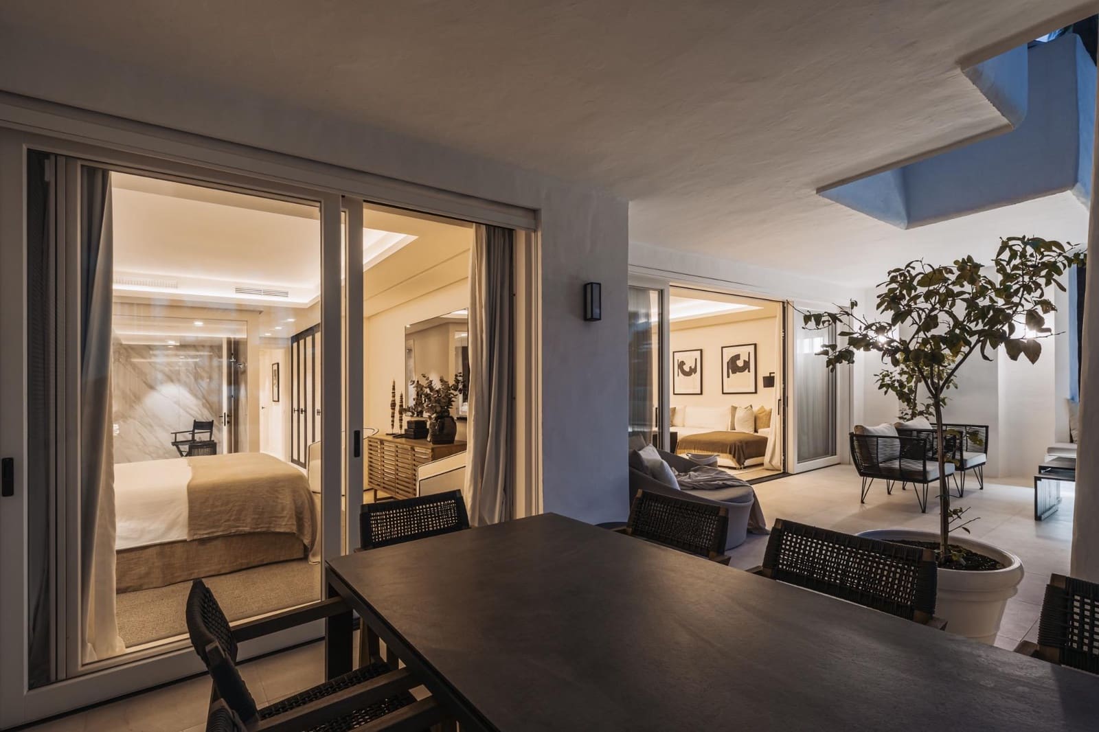 3 bedroom Apartment for sale in Marbella with pool garage - € 4,650,000 (Ref: 10033684)