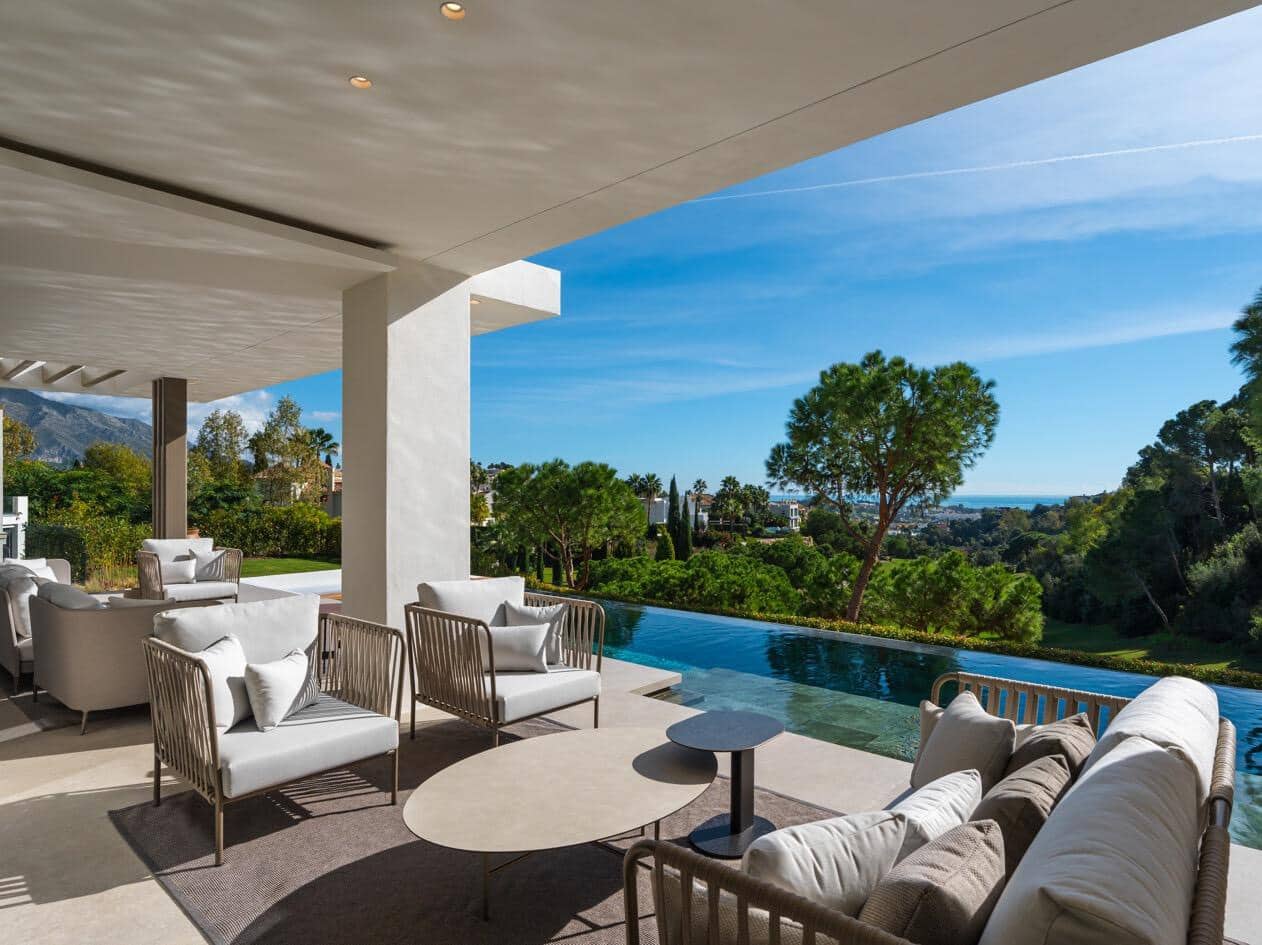 6 soveværelse Villa til salg i La Quinta med swimmingpool garage - € 6.995.000 (Ref: 10033686)