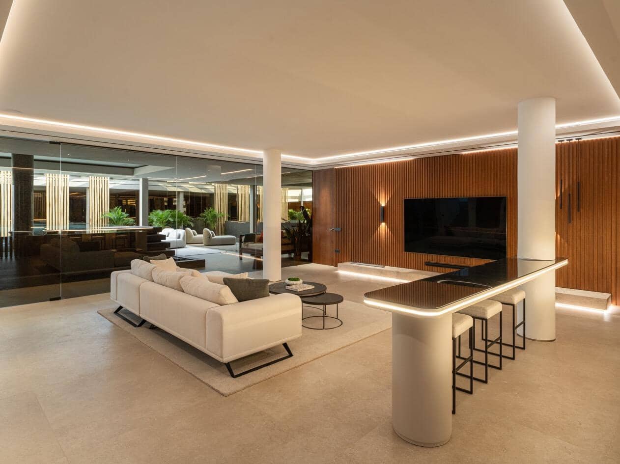 6 soveværelse Villa til salg i La Quinta med swimmingpool garage - € 6.995.000 (Ref: 10033686)