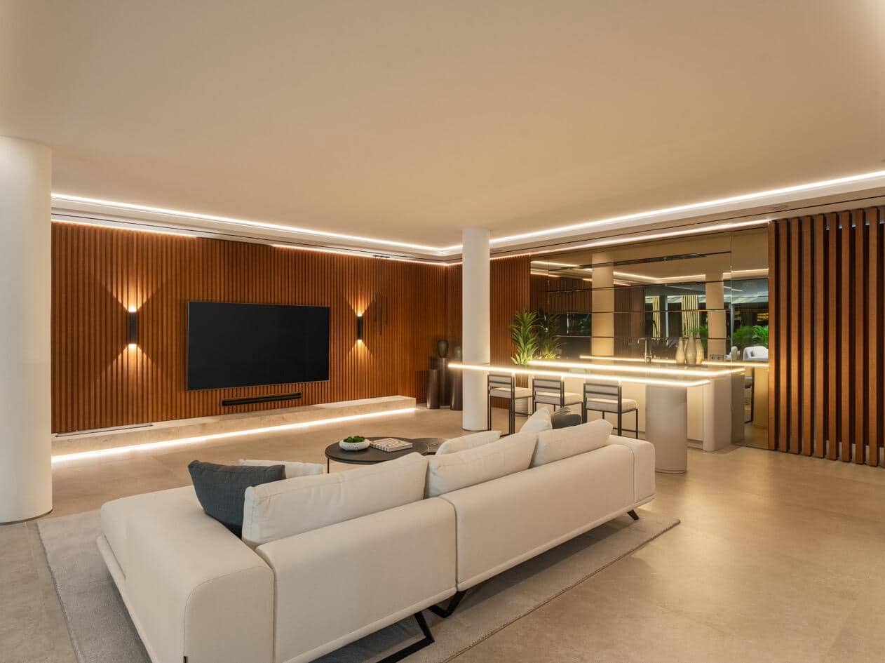 6 soveværelse Villa til salg i La Quinta med swimmingpool garage - € 6.995.000 (Ref: 10033686)