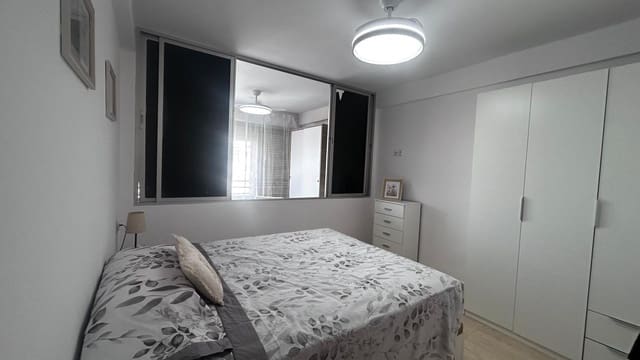 2 bedroom Apartment for rent in Benalmádena with pool - € 1,300 (Ref: 10043185)