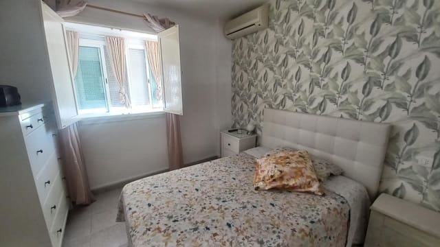2 bedroom Apartment for rent in Torremolinos with pool - € 900 (Ref: 10047511)
