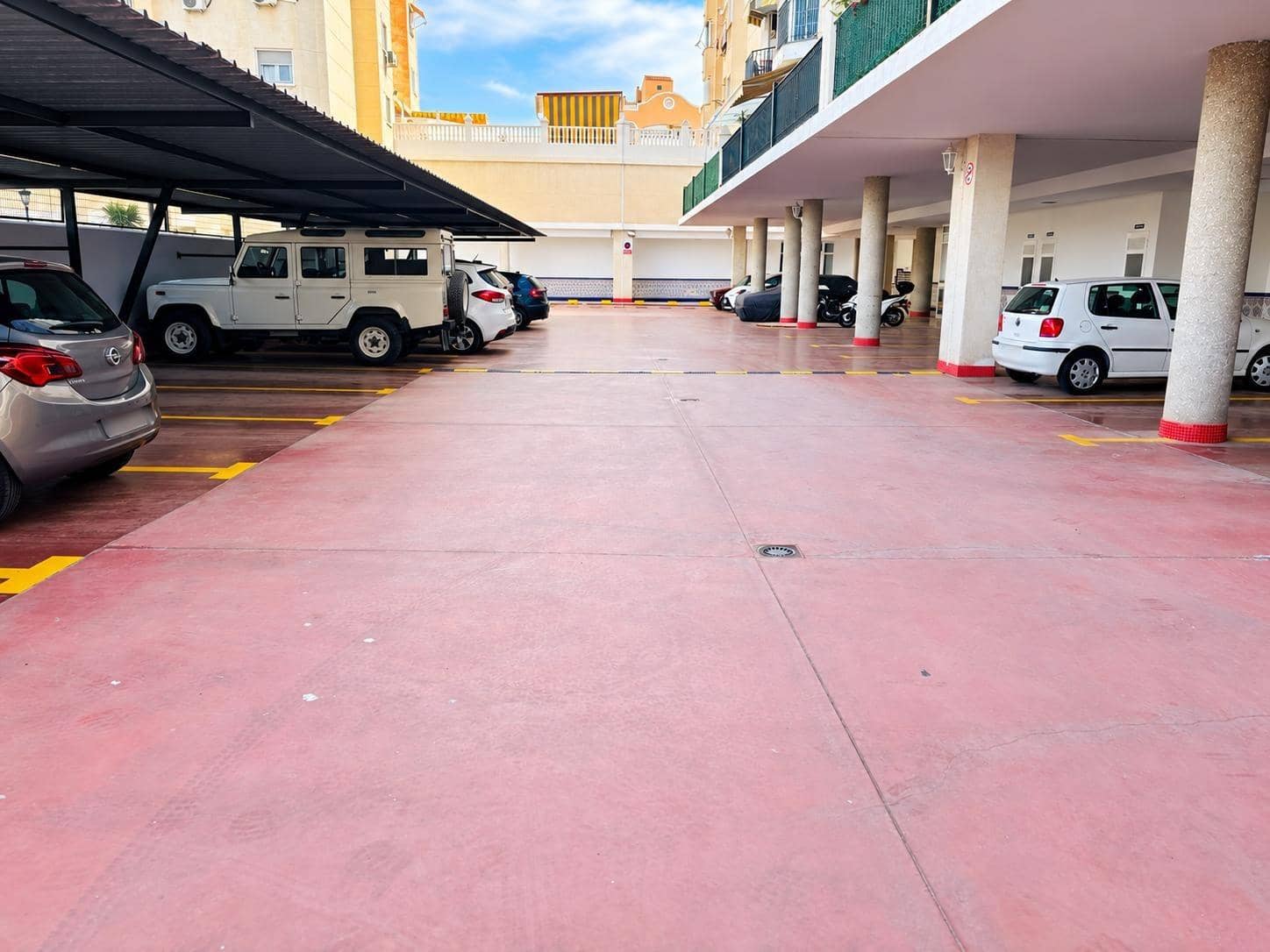 3 sovrum Lägenhet till salu i Malaga stad med pool garage - 470 000 € (Ref: 10148942)
