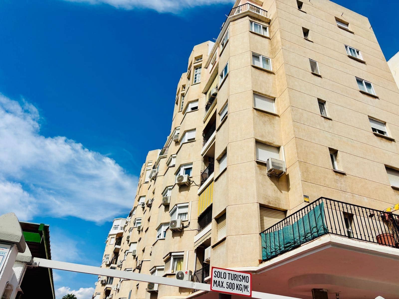 3 sovrum Lägenhet till salu i Malaga stad med pool garage - 470 000 € (Ref: 10148942)