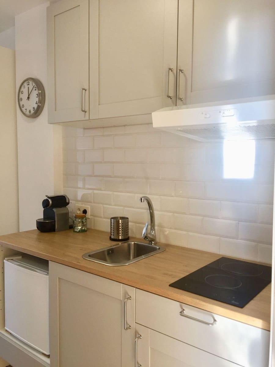 Studio til leje i Torremolinos - € 800 (Ref: 6587980)