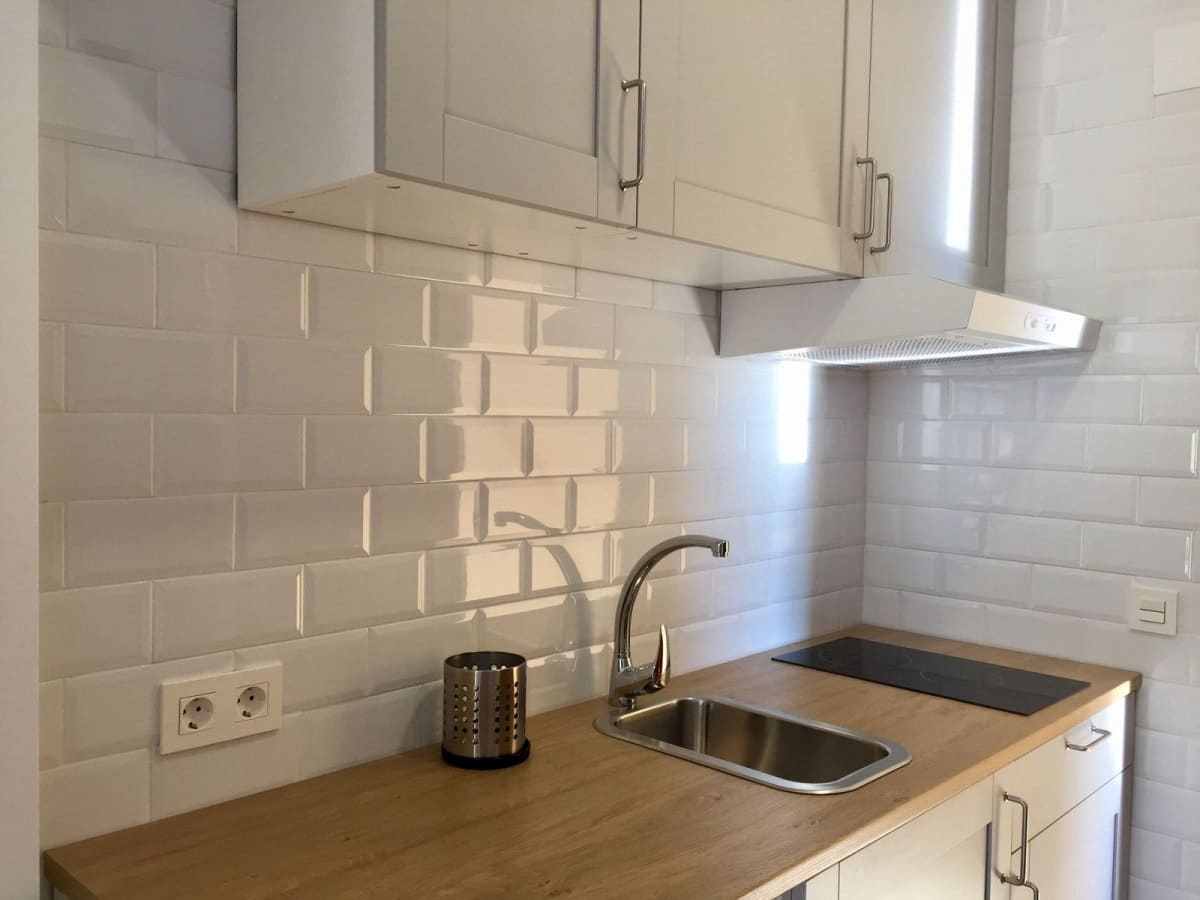 Studio til leje i Torremolinos - € 800 (Ref: 6587980)