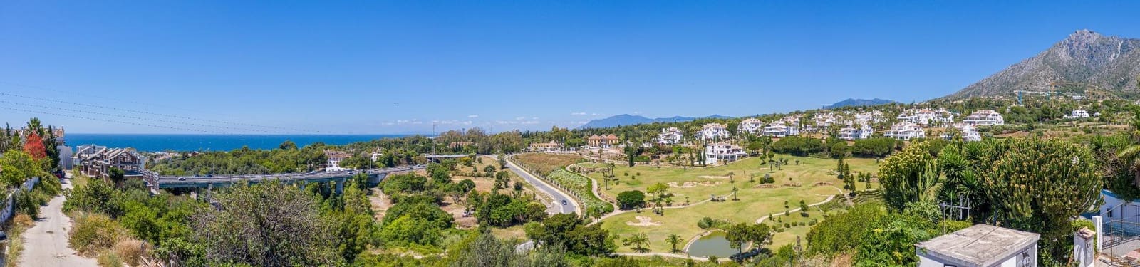 Chalet de 5 habitaciones en Marbella en venta con piscina garaje - 1.950.000 € (Ref: 6597078)