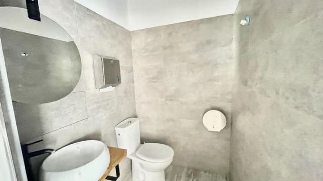 Kommersiell til salgs i Arroyo de la Miel, Benalmádena - € 275 000 (Ref: 7415825)