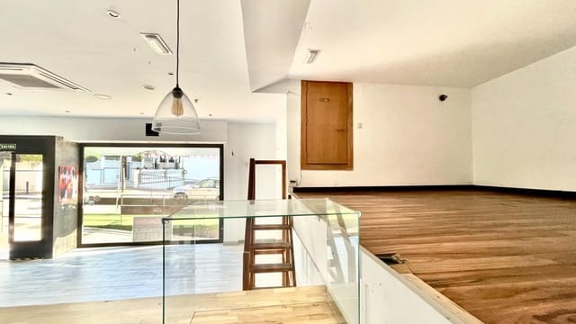 Kommersiell til salgs i Arroyo de la Miel, Benalmádena - € 275 000 (Ref: 7415825)